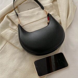 Elegant Black Crescent Moon Women's Bag